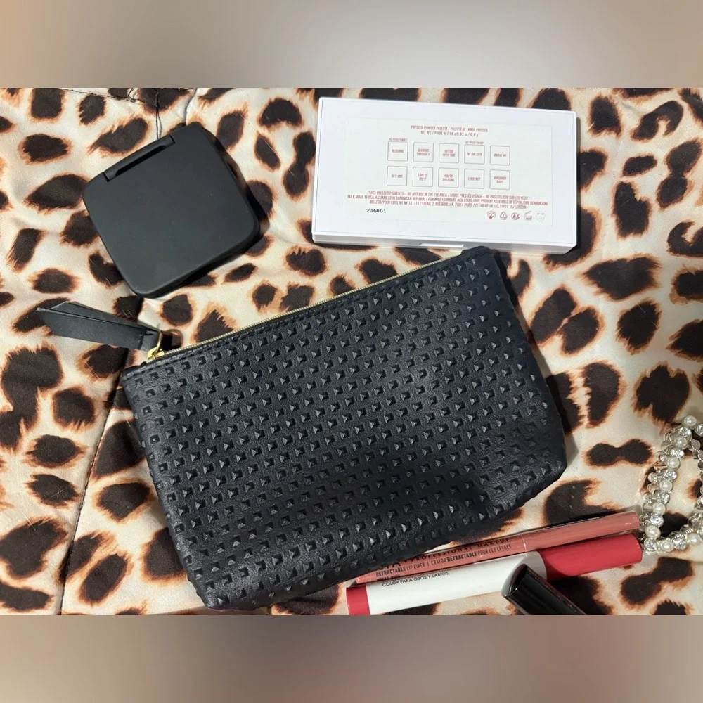 💕Makeup Bundle💕 - Picture 12 of 12